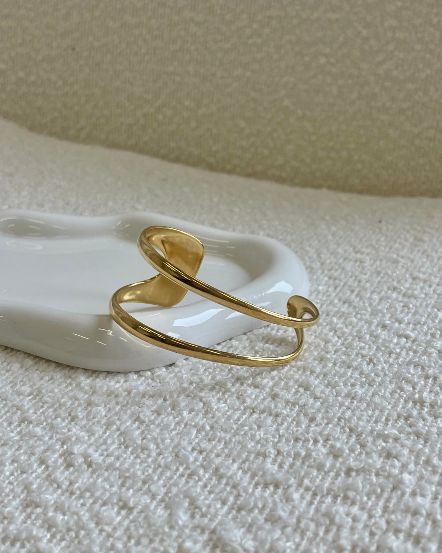 Two sided armband