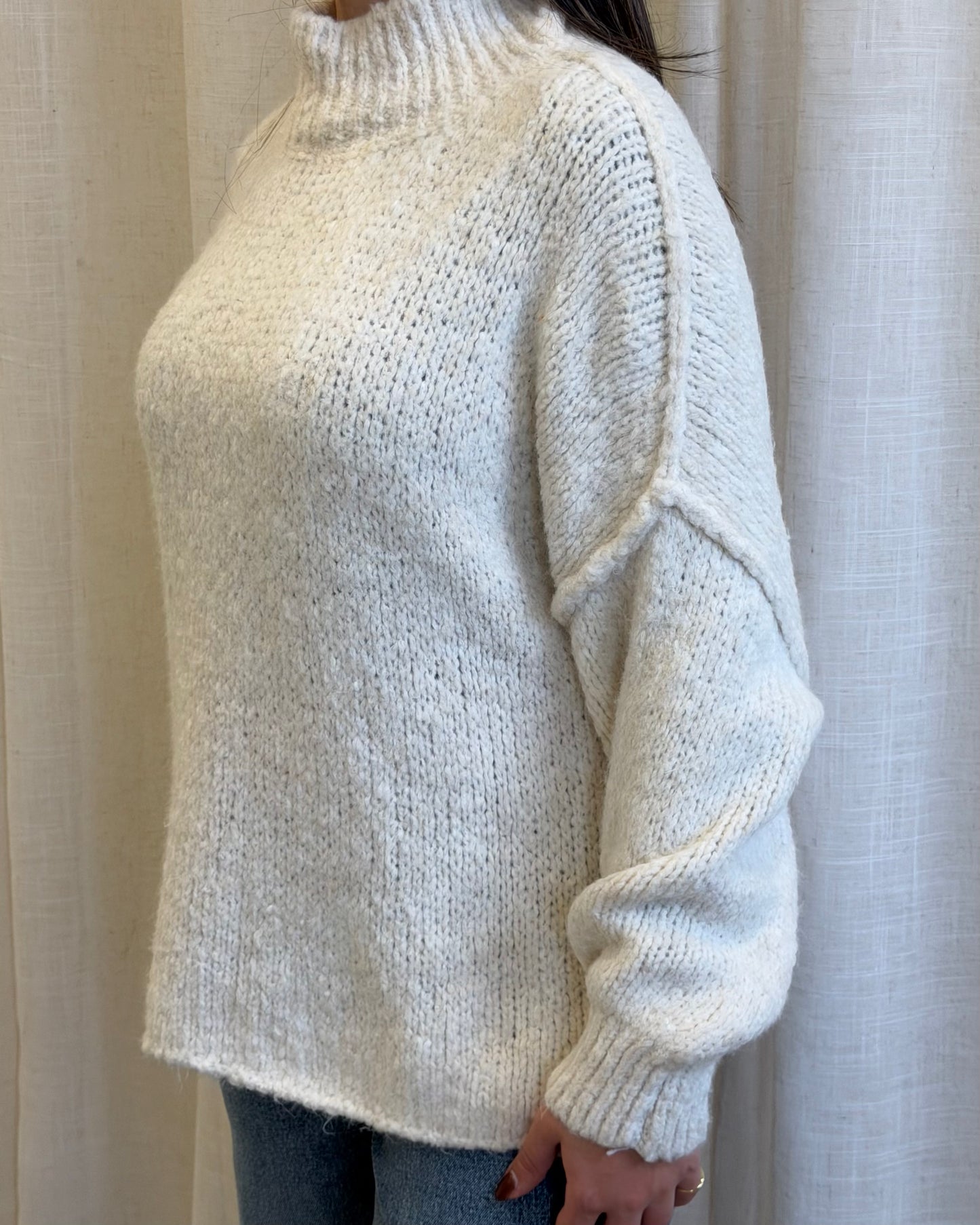 Liv Sweater White