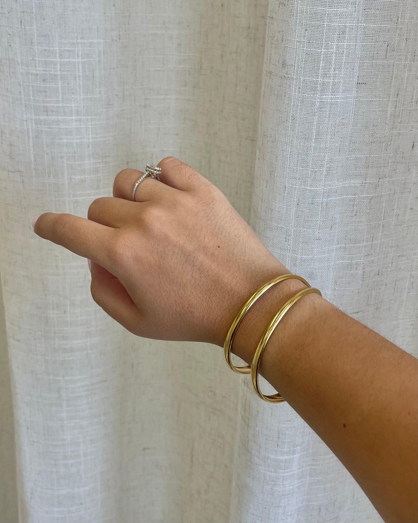 Two sided armband
